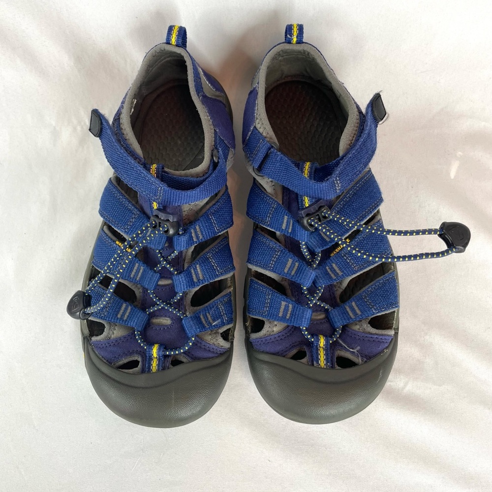Boys Keen Sandals (Newport H2) - size 5